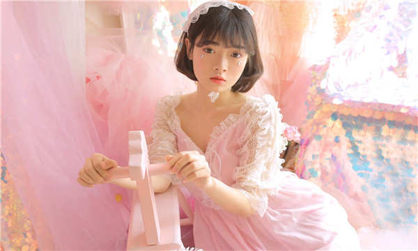 松北供卵试管代怀生子多少钱？这一直是很多不孕不育家庭关注的话题。在中国，不孕不育的发生率越来越高，根据《中国不孕不育现状调研报告》显示，育龄夫妇的不孕不育率从20年前的3%增长至现在的12.5%-18.2%，患者人数高达6000万以上。在这样的背景下，许多家庭通过供卵试管来实现自己的生育梦想。那么，供卵试管代怀生子的费用到底是多少呢？